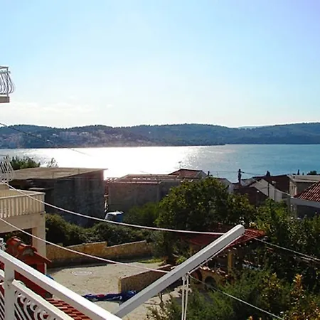 Apartment Ljiljana Okrug Gornji